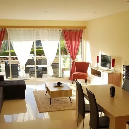 Duplex In Condominium In Apartment *